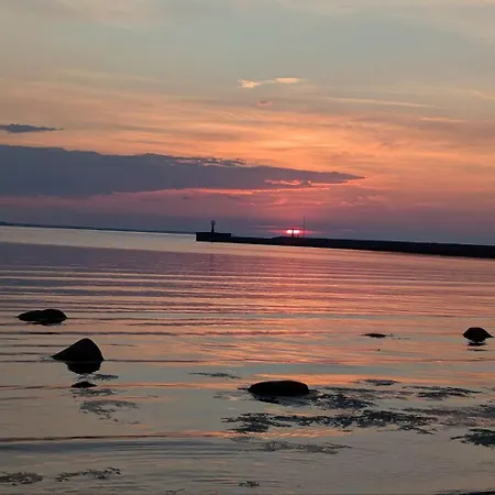 Appartamento Cozy With A Fireplace In *