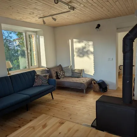 Cozy With A Fireplace In Apartman Loksa